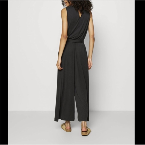 Banana Republic Wide Leg Jumpsuit - Picture 3 of 9